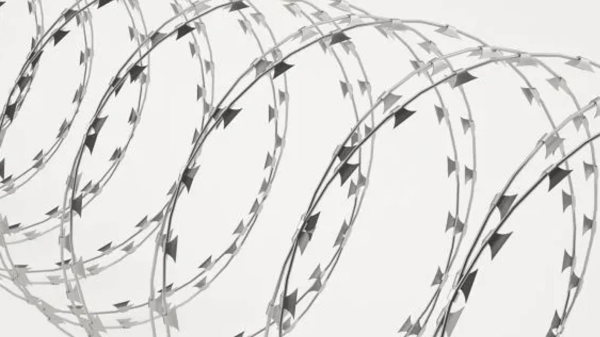 Колючая проволока, спиралевидная ОКС 980 мм 15 м СББ 75 шт ГОСТ 285-69